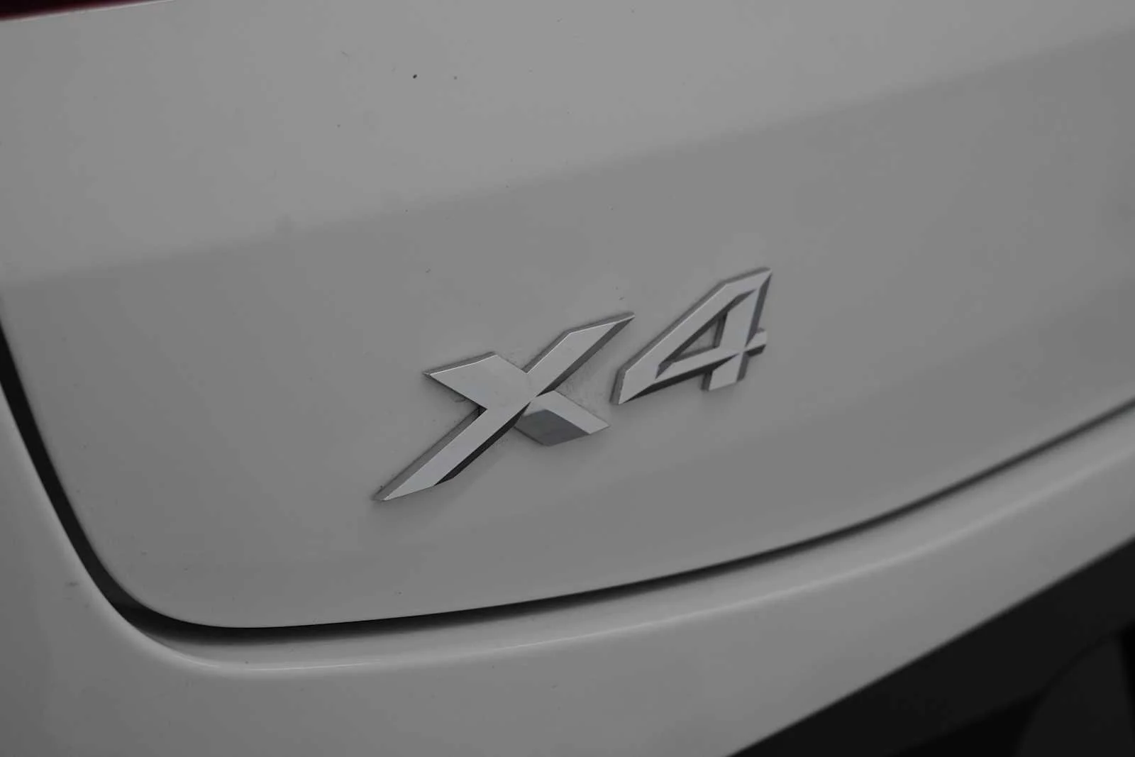 Certified Used 2025 Alpine White BMW xDrive30i image 9