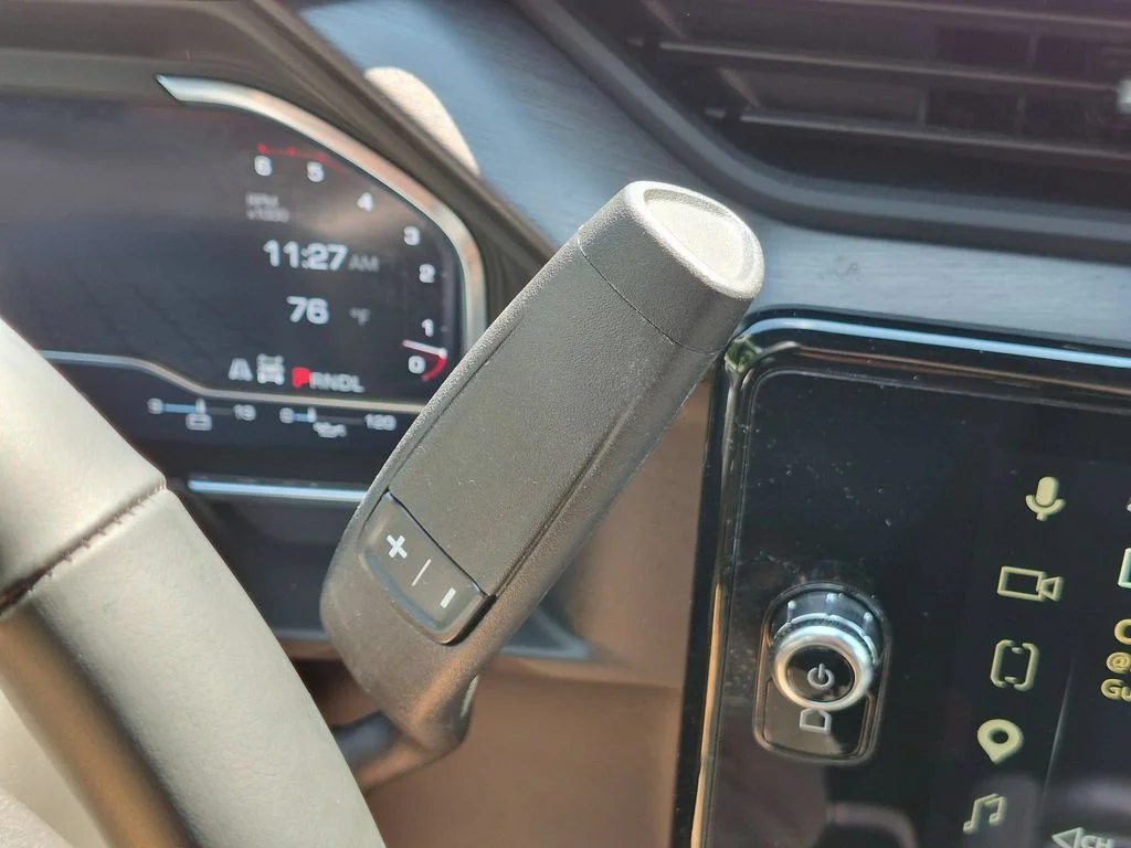 Used 2024 Gray GMC AT4 image 18
