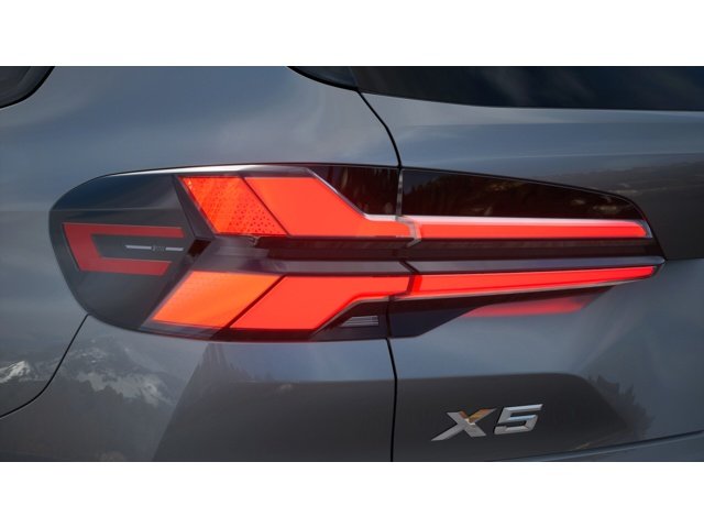 New 2026 Skyscraper Grey Metallic BMW xDrive40i image 8