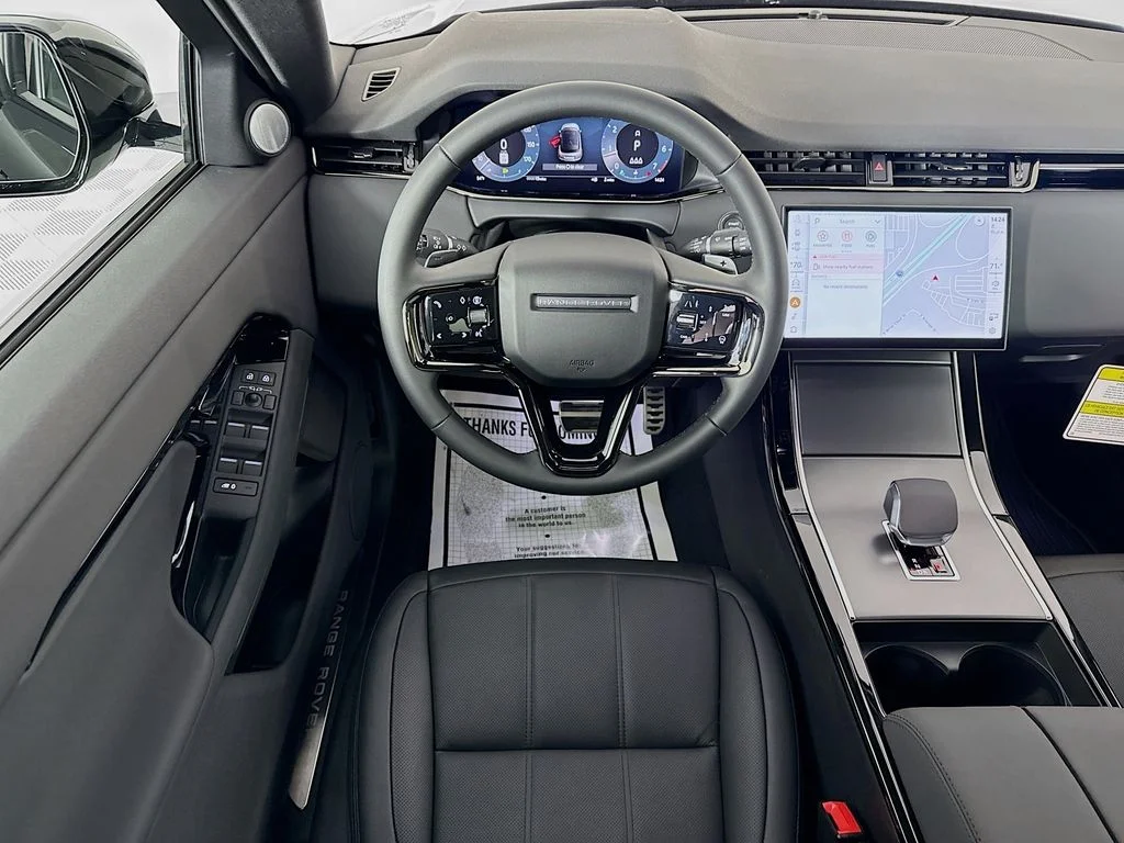 New 2025 Santorini Black Metallic Land Rover Dynamic image 20