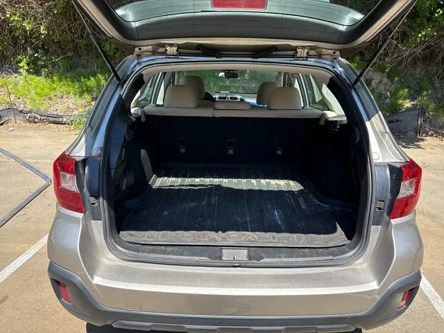 Used 2019 Tungsten Metallic Subaru 2.5i image 12