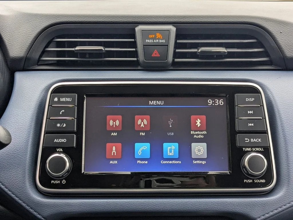 2025 Nissan Versa Sedan SV - Photo 14