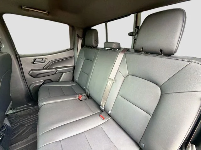 Used 2025 White Chevrolet Trail Boss image 26