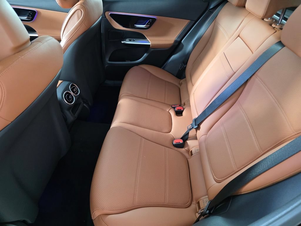 New 2027 Black Mercedes-Benz GLC 300 image 27