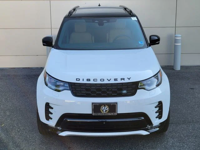 Certified Used 2025 White Land Rover Dynamic SE image 14