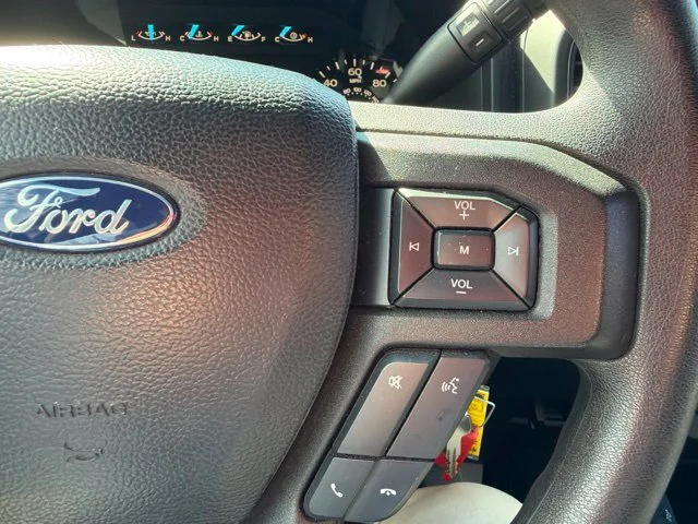 Used 2018 Blue Ford XL image 32