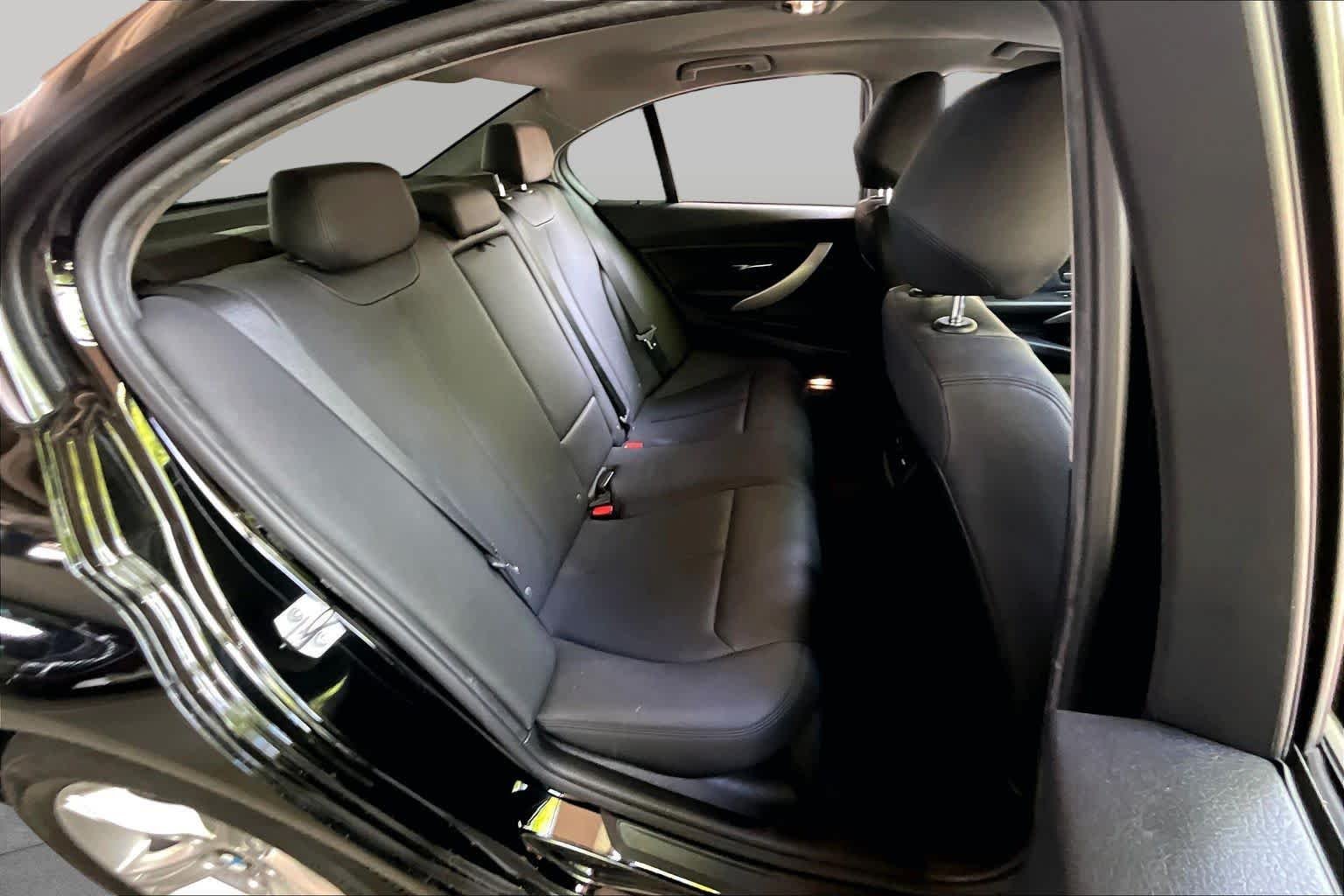 Used 2015 Jet Black BMW 320i image 20