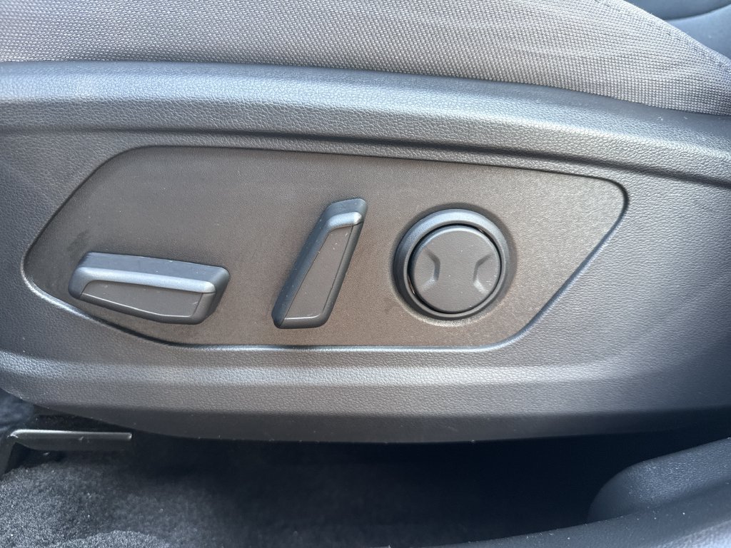 Used 2024 Hampton Gray Hyundai SEL image 11