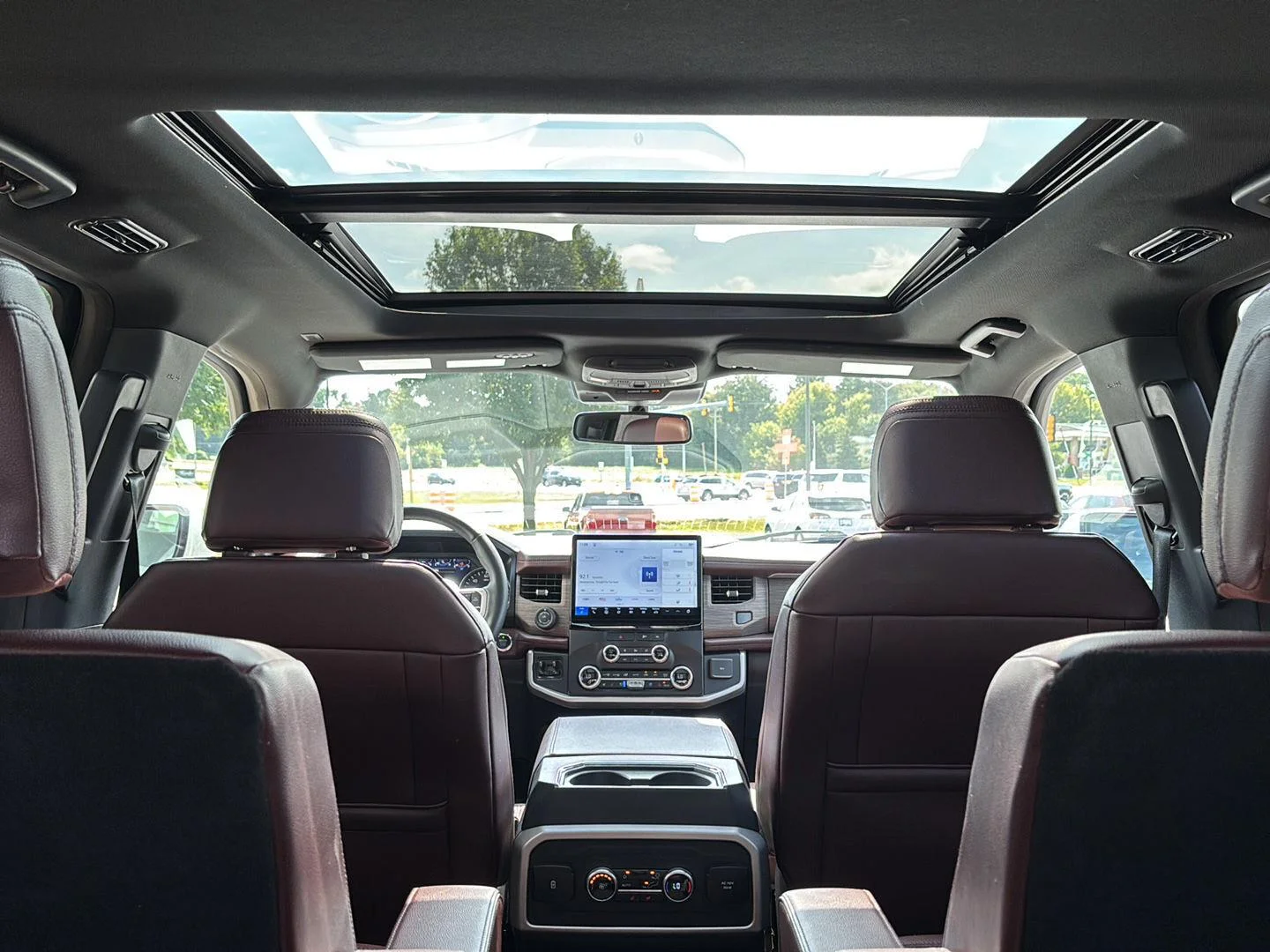 Used 2023 Star White Ford Limited image 29