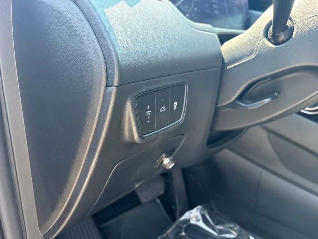 Certified Used 2022 Hampton Gray Hyundai Limited image 17