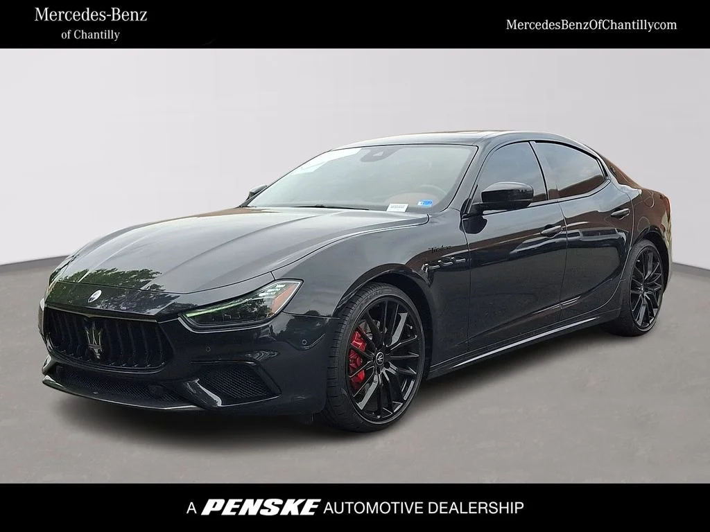 2022 Maserati Ghibli Modena's photo