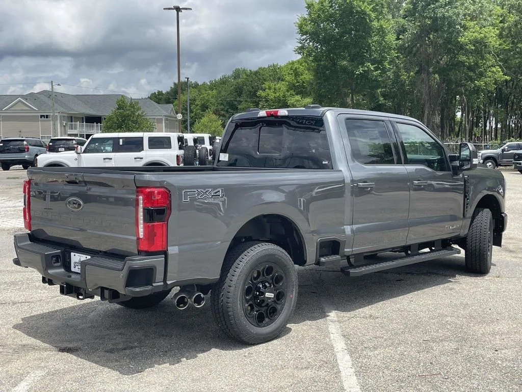 New 2026 Gray Ford Lariat image 3