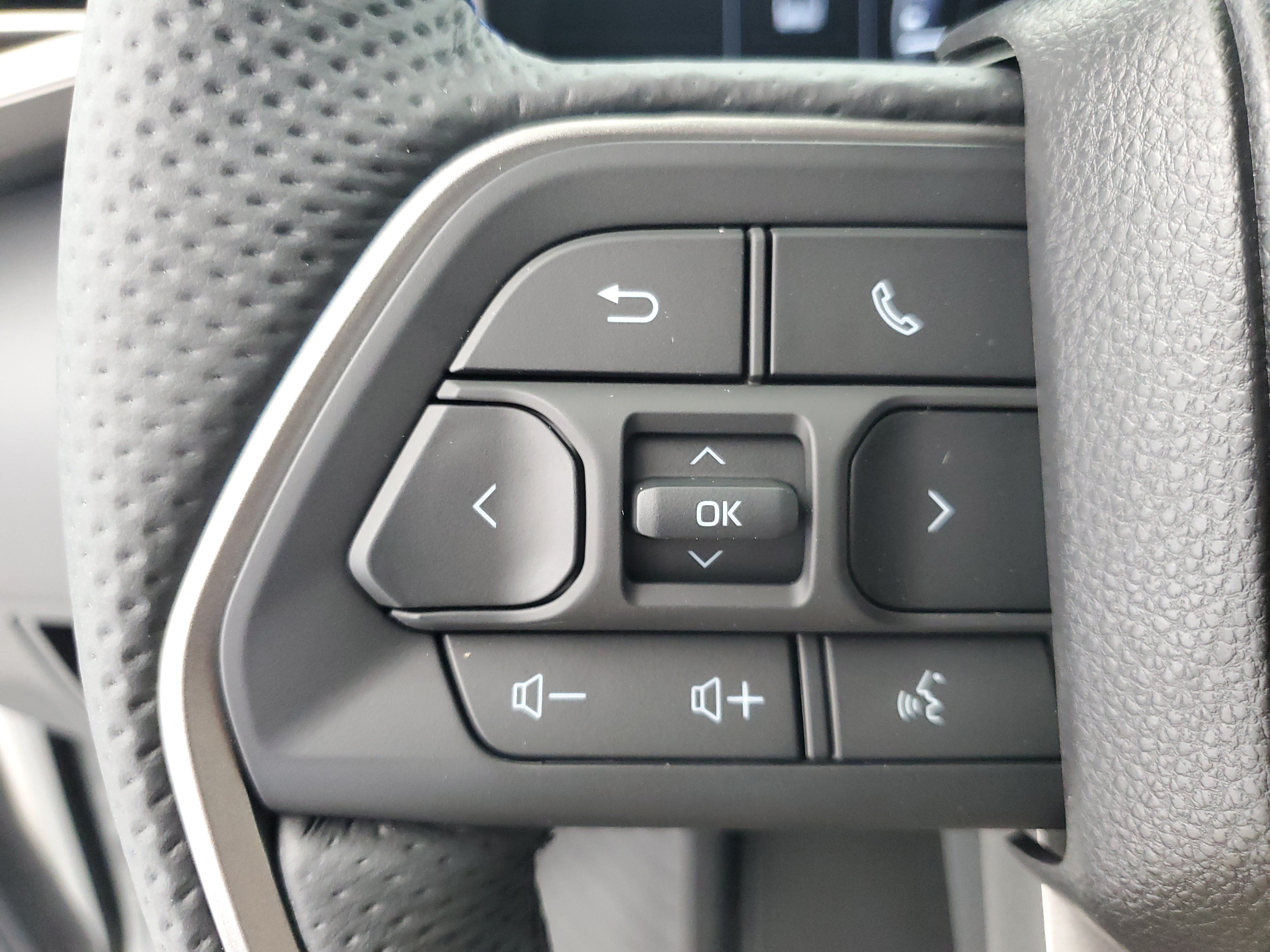 New 2026 Wind Chill Pearl <sup>1</sup> Toyota  Platinum image 22