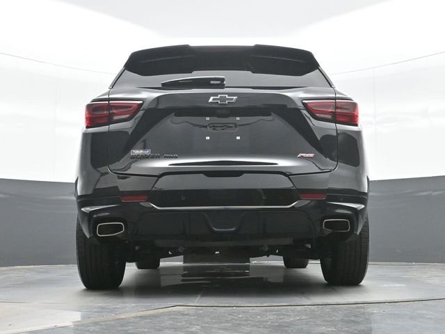 Used 2025 Black Chevrolet RS image 18