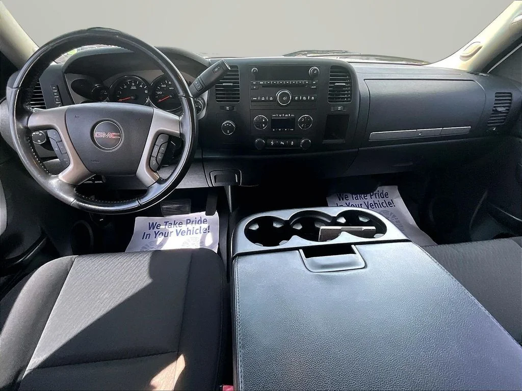 Used 2014 White GMC SLE image 15