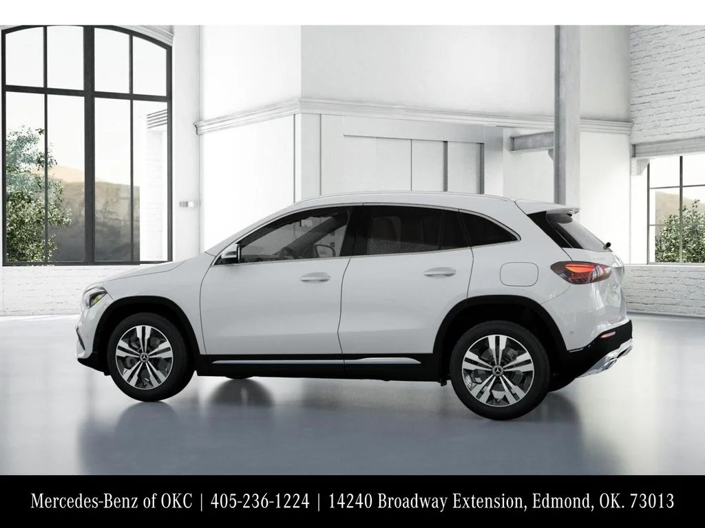 New 2026 White Mercedes-Benz GLA 250 image 32