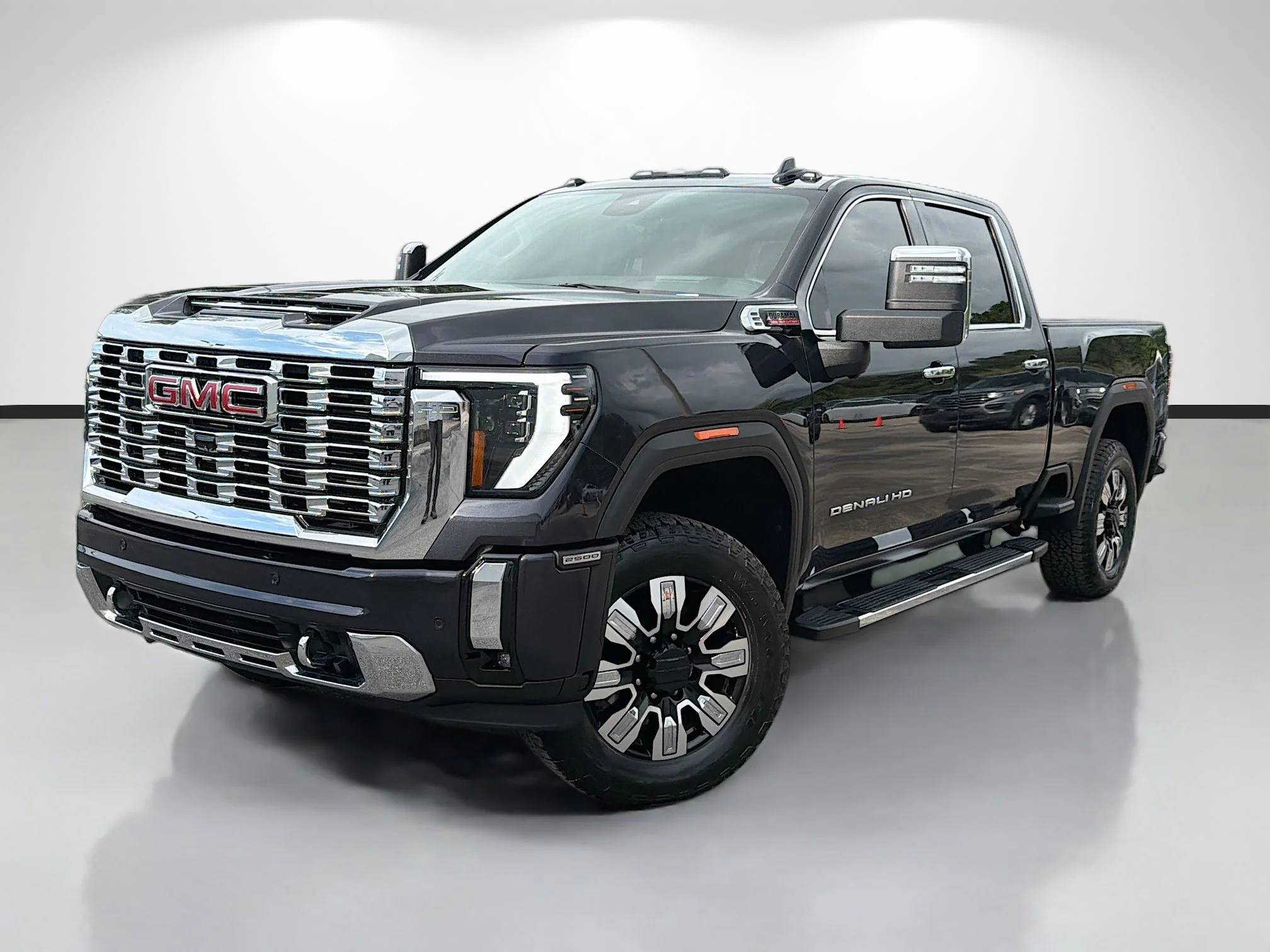 Used 2025 Titanium Rush Metallic GMC Denali image 1