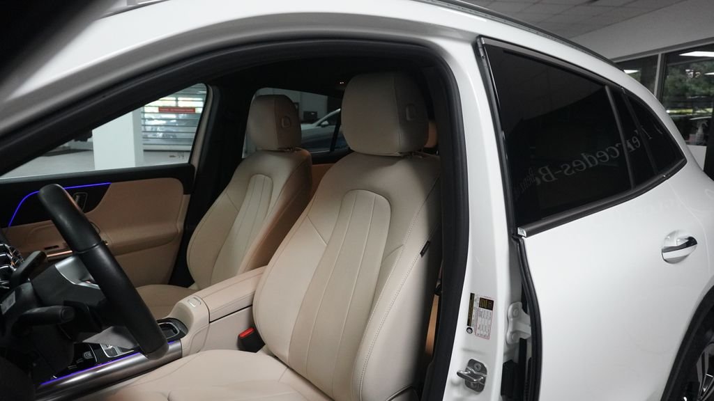 Certified Used 2026 White Mercedes-Benz GLA 250 image 38