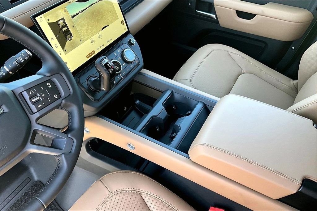 New 2026 Woolstone Green LAND ROVER X-Dynamic SE image 8