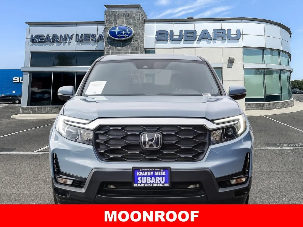 Used 2023  Honda EX-L image 2