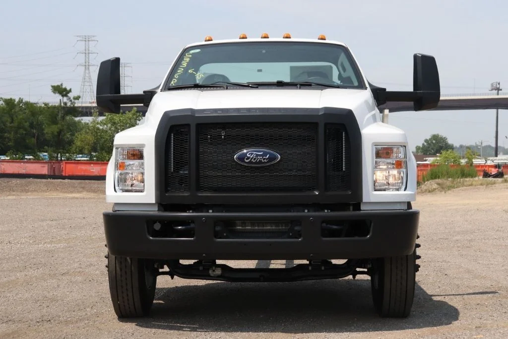 New 2027 White Ford Base Chassis Cab image 3