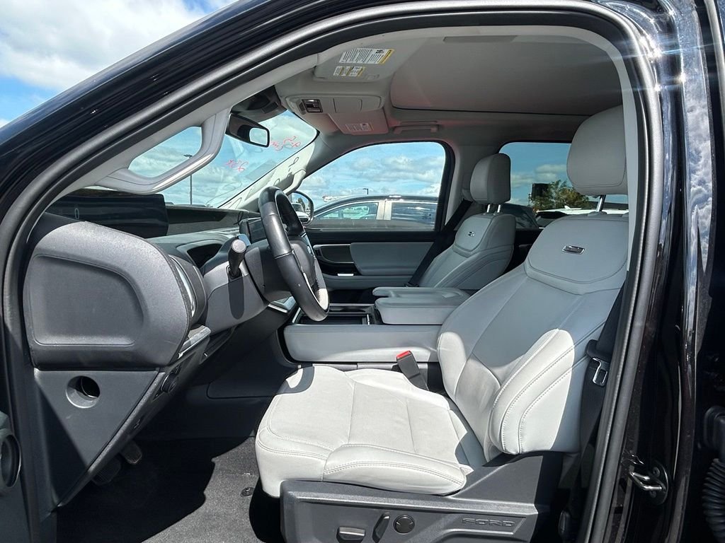 Used 2025 Black Ford Platinum image 11