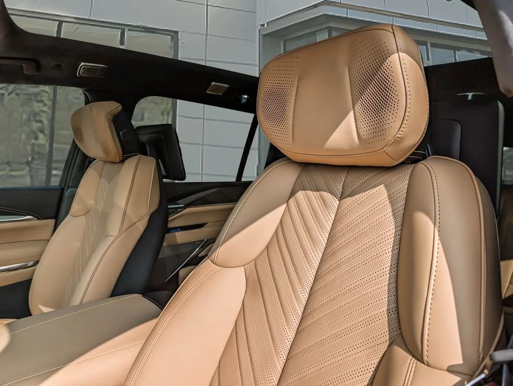2025 Cadillac Escalade IQ Luxury 2 - Photo 9