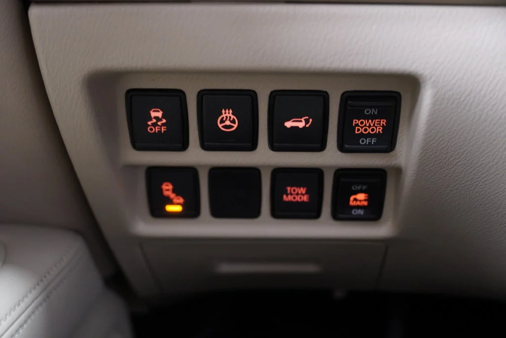 Used 2017 Gun Metallic Nissan Platinum image 36
