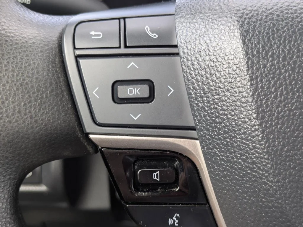 Used 2025 White Toyota LE image 24