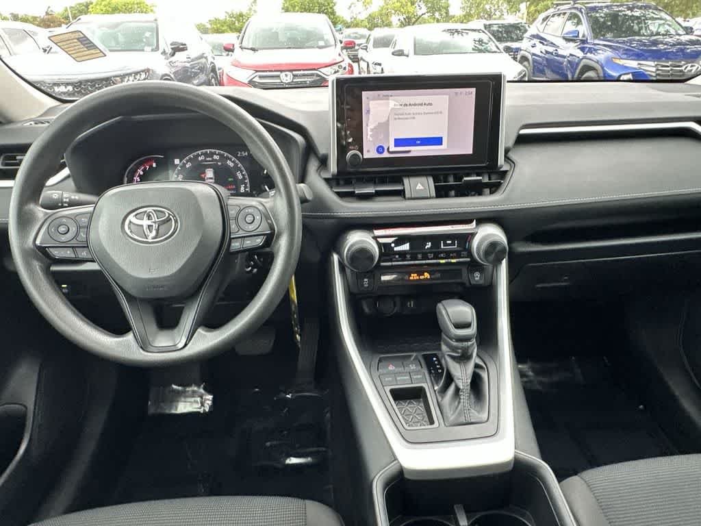 Used 2025 Ice Cap Toyota LE image 17