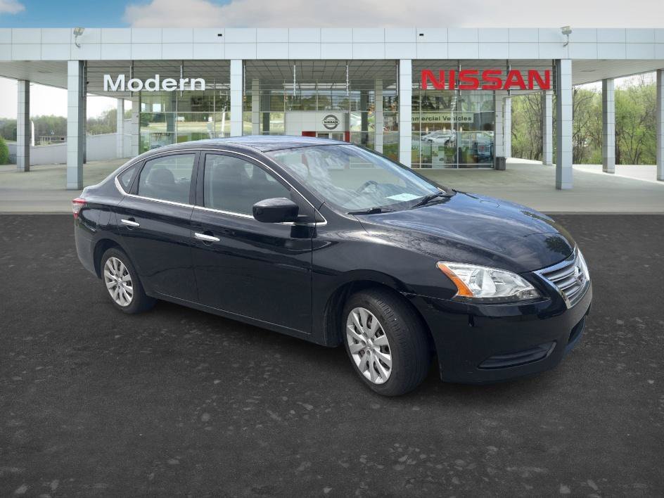 Used 2015 Super Black Nissan SV image 7