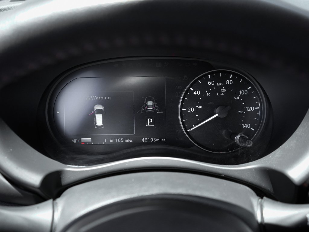 Used 2024 Boulder Gray Pearl Nissan SR image 14