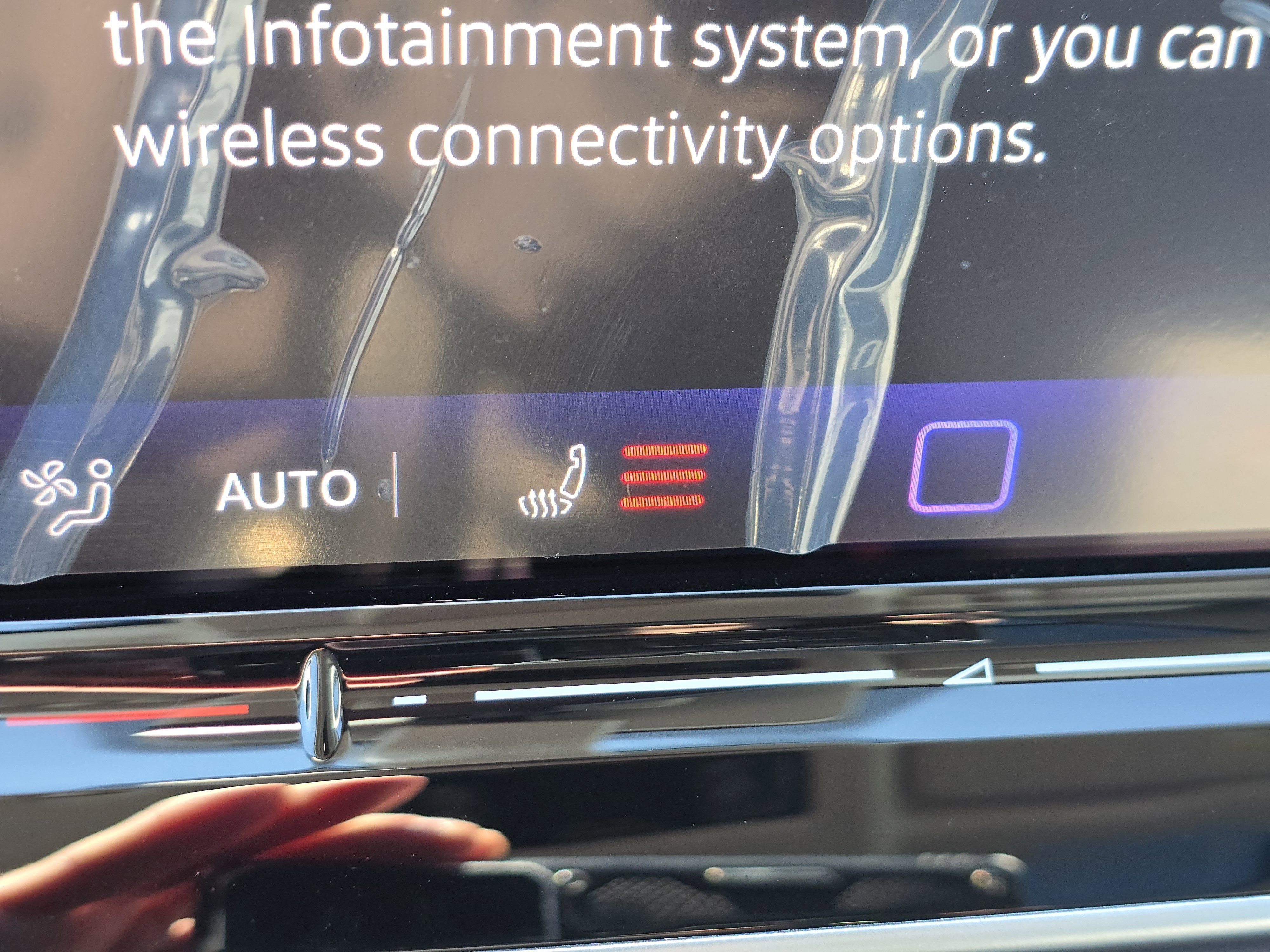New 2026 Deep Black Pearl Volkswagen SE image 10