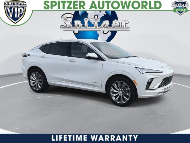 New 2026 WHITE FROST TRICOAT Buick Avenir image 3
