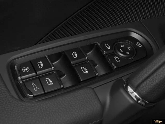 Used 2013 Black Porsche Diesel image 16