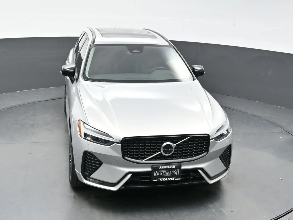 Certified Used 2023 Silver Dawn Volvo Plus image 27