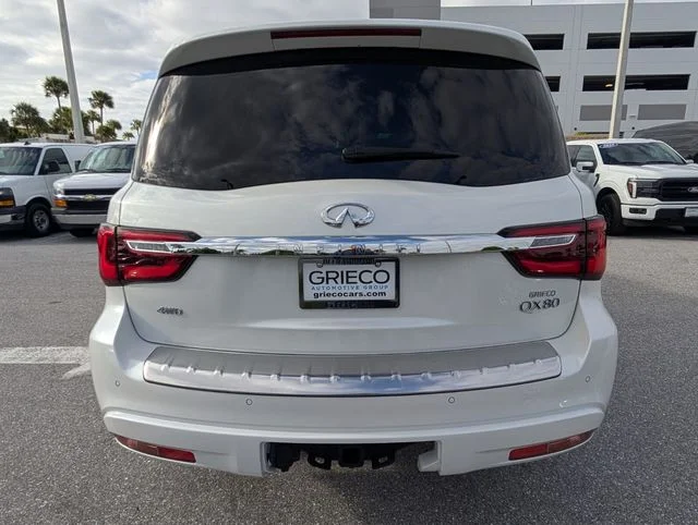 Used 2024 White INFINITI Sensory image 11