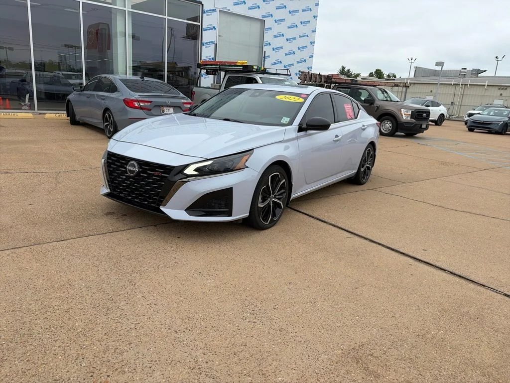 2023 Nissan Altima 2.5 SR's photo