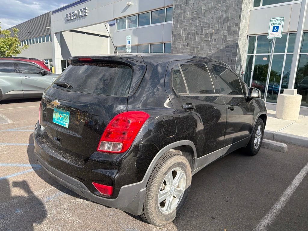 Used 2018 Black Chevrolet LS image 4