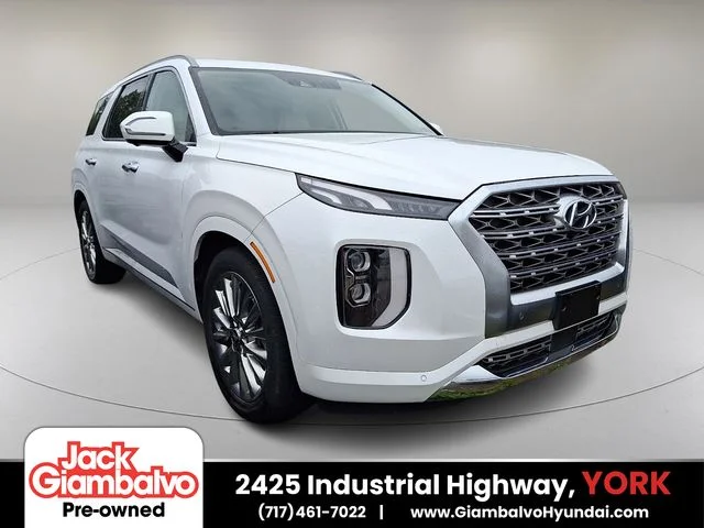 Used 2020 White Hyundai Limited image 1