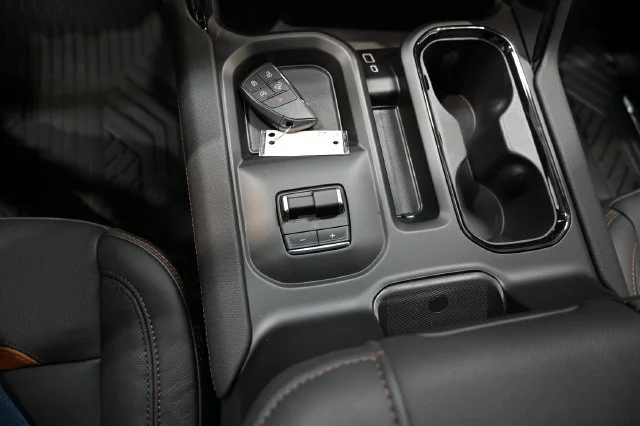 2026 GMC Sierra 2500HD AT4 - Photo 23