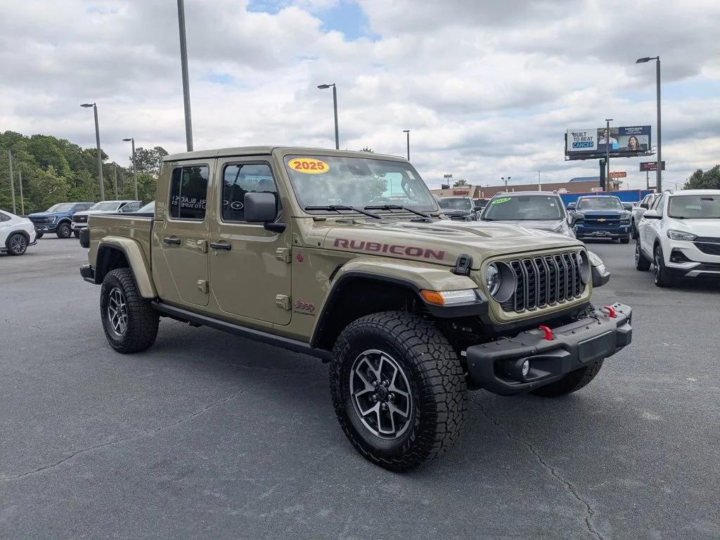 Used 2025 41 Jeep Rubicon X image 3