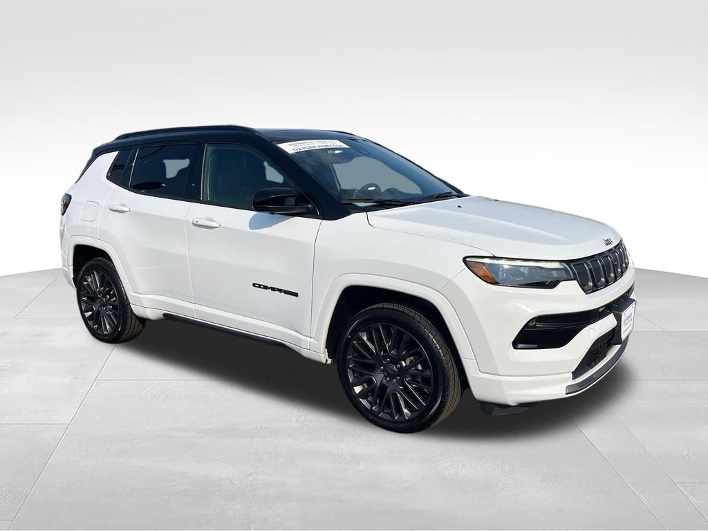 Used 2022 White Jeep Limited image 7