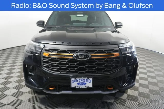 New 2026 Agate Black Metallic Ford Tremor® image 8