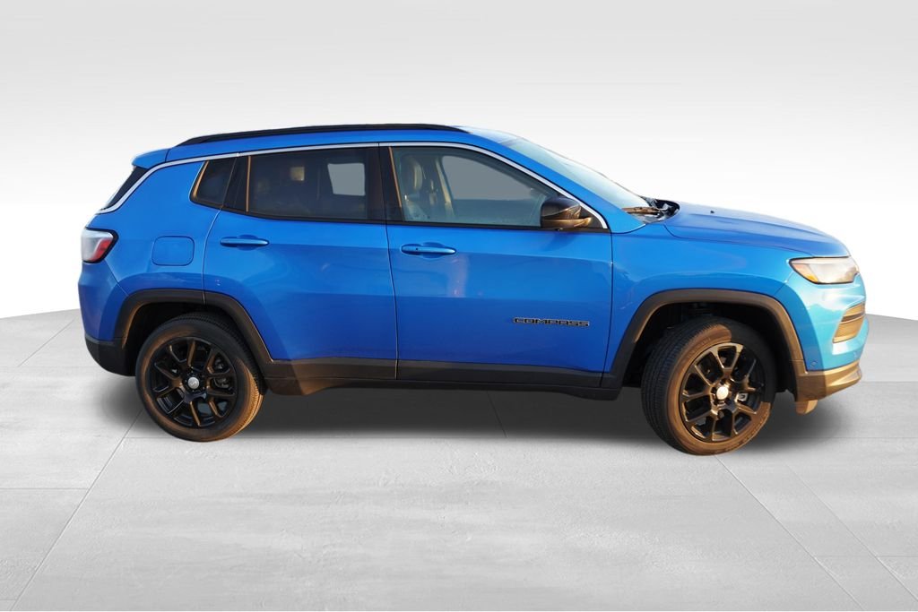 Used 2023 Laser Blue Pearlcoat Jeep Latitude Lux image 2