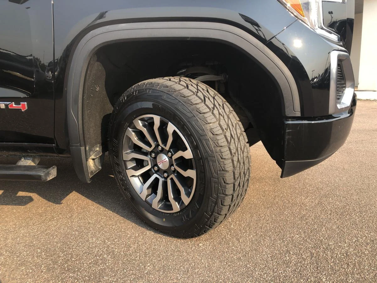 Used 2022 Black GMC 4WD Crew Cab 147" AT4 image 8