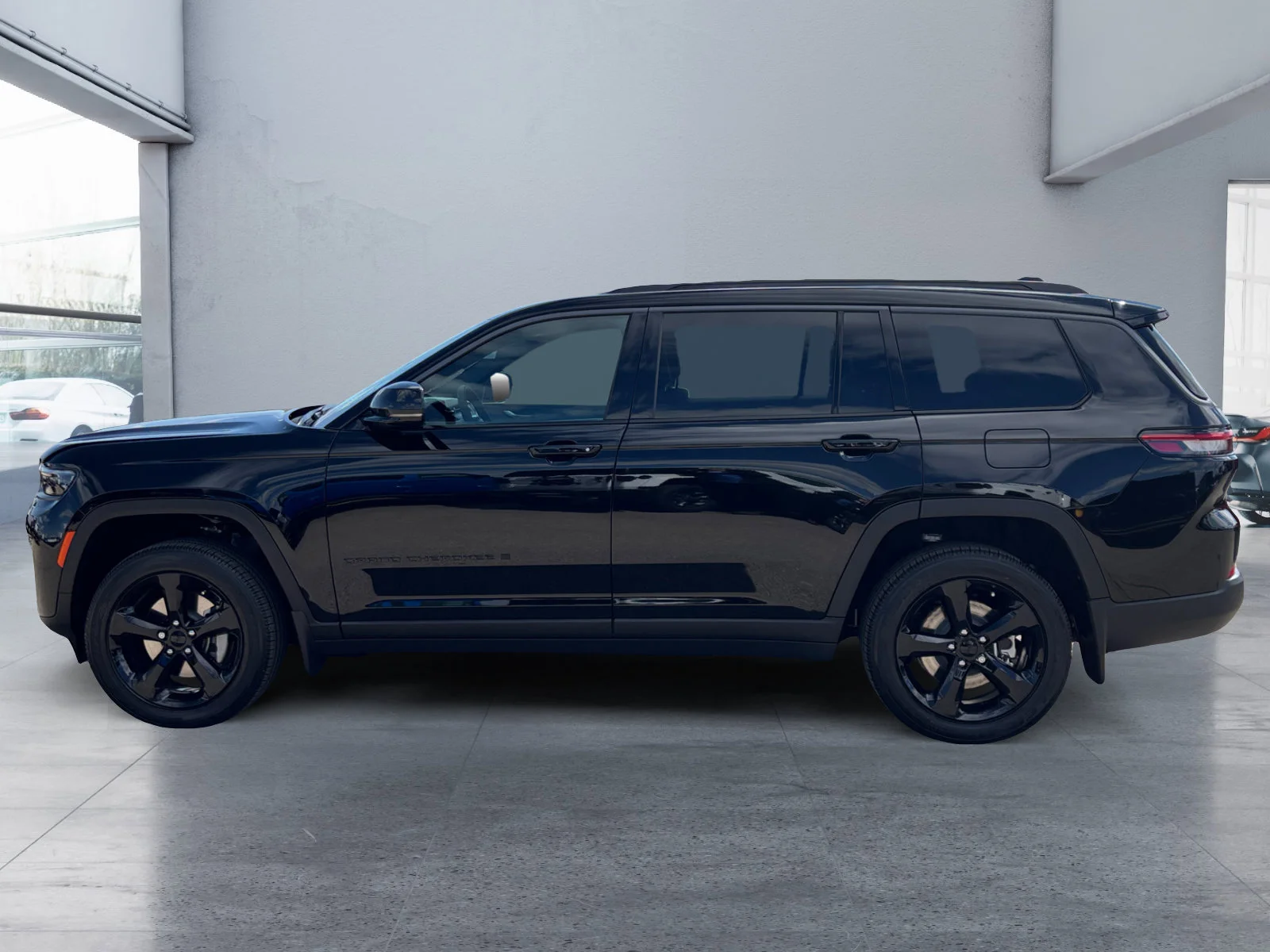 New 2026 Diamond Black Crystal Pearl Jeep Altitude image 2