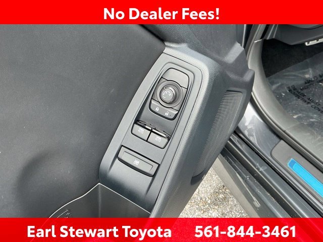 Certified Used 2025  Toyota Premium image 21