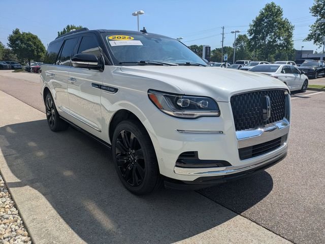Used 2024 White Lincoln Black Label image 10