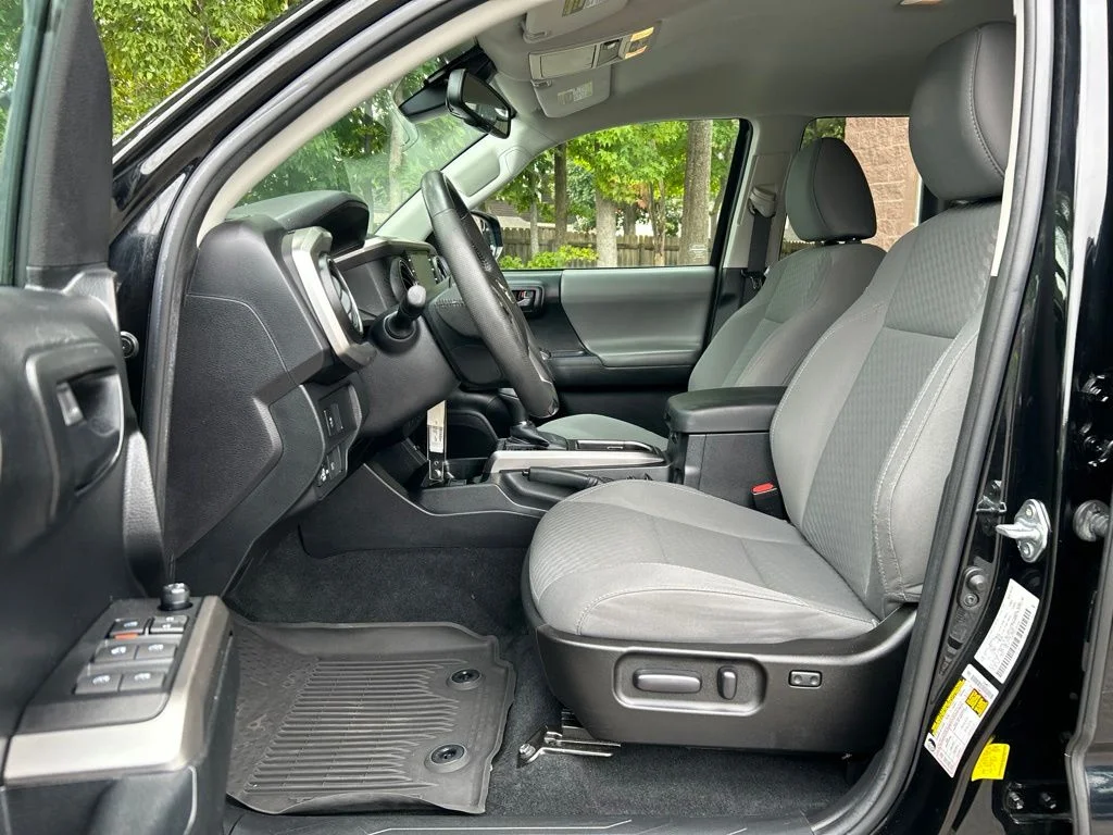 Used 2021 Black Toyota SR5 image 14